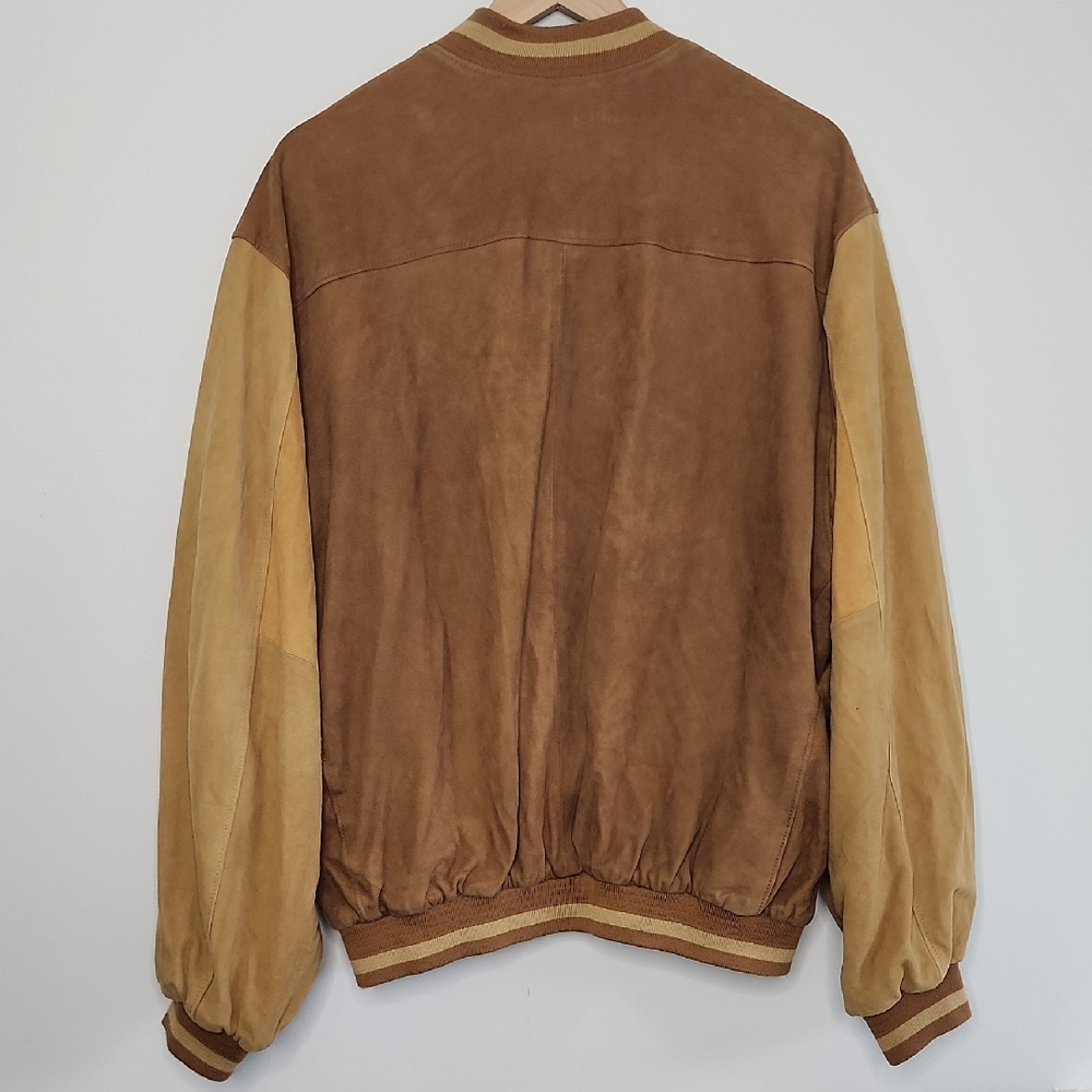 Bullock & Jones Classic Brown and Tan Leather Bomber Jacket with Ribbed Details - Picture 3 of 9